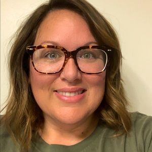 Meet your Posher, Brenna